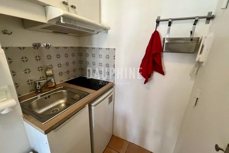 Appartement à louer à Paris 7Ème - Photo 2