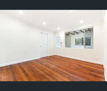 20 Highland Road, Peakhurst, NSW 2210 - Photo 4