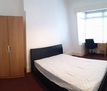 4 bedroom house share to rent - Photo 2