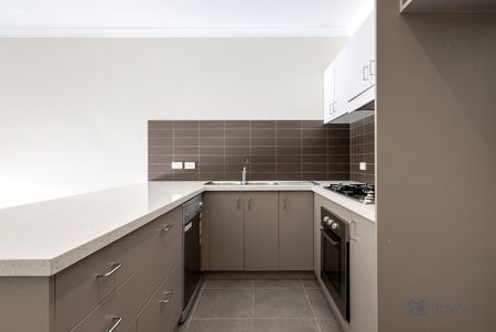 3 BEDROOM HOME, IN A GREAT LOCATION - Photo 3