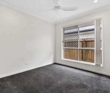 2/56 Dunaden Street, 4133, Logan Reserve Qld - Photo 5