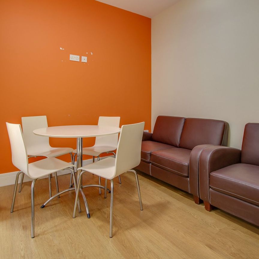 1 bed flat share to rent in Cank Street, Leicester, LE1 - Photo 1