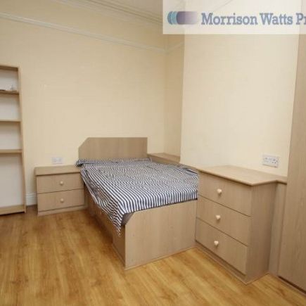 5 Bed - Ashville Road, Burley, Leeds - Photo 1