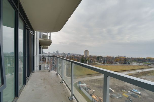 For Lease - 220 Missinnihe Way Unit# 1007, Mississauga, Ontario - Photo 1