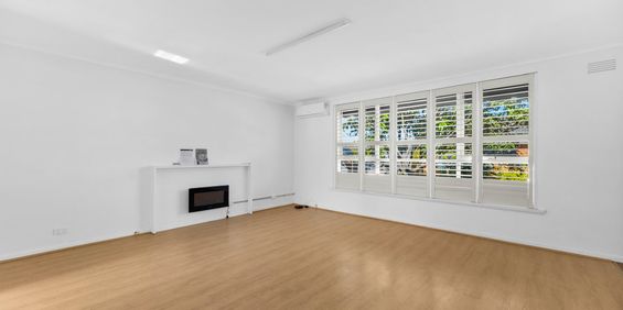 Modern 2 Bedroom Unit - Quiet Area - Photo 3