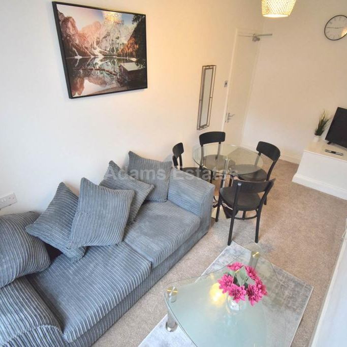 5 bedroom flat to rent - Photo 1