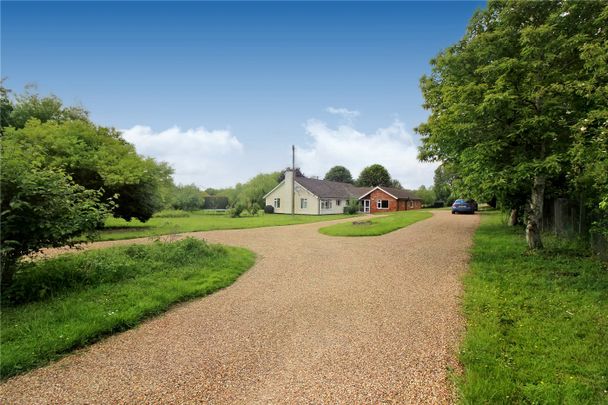 Blackwater Lane, Great Witchingham, Norwich, Norfolk, NR9 - Photo 1