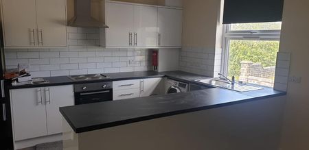 3 Bed - 27 Noster Terrace, Beeston, Leeds - LS11 8QF - Student/Professional - Photo 3