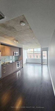 OVER 600 SQ FT 1 BED LOFT KING WEST - Photo 1