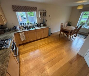 4 bedroom detached house to rent - Photo 5