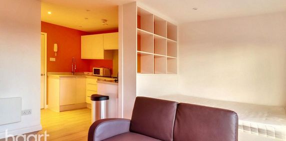 1 bedroom apartment to rent - Photo 2