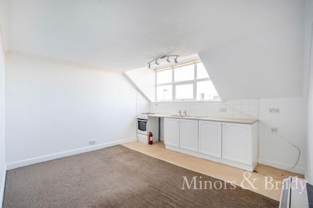 Studio to rent - Photo 4