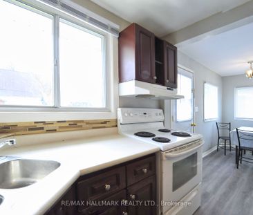 Detached Home For Lease | N8093414 - Photo 1