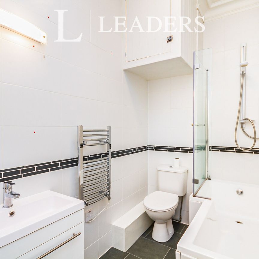 1 bedroom apartment to rent South Terrace, Littlehampton, BN17 - Photo 1