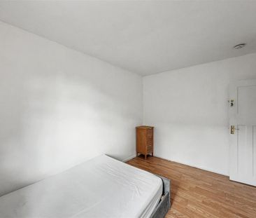 4 bedroom terraced house to rent - Photo 5