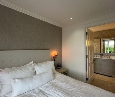 4 bedroom semi-detached house to rent - Photo 4