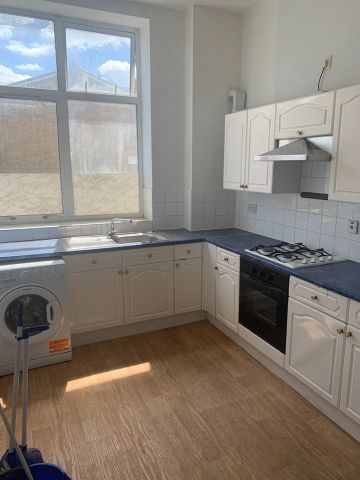 Room in a Shared Flat, Rathbone St, E16 - Photo 3