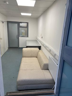 1 Bed Flat, Bowes Road, N13 - Photo 1