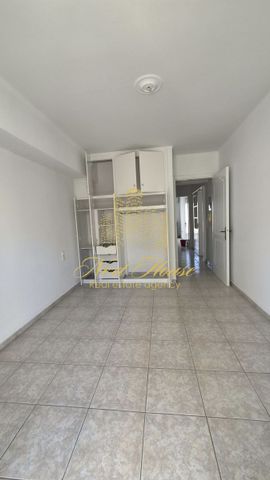 Διαμέρισμα για ενοικίαση Παντοκράτορος - Αρχαίο Ωδείο (Πάτρα) - Photo 2