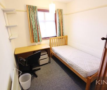 6 bedroom semi-detached house to rent - Photo 3