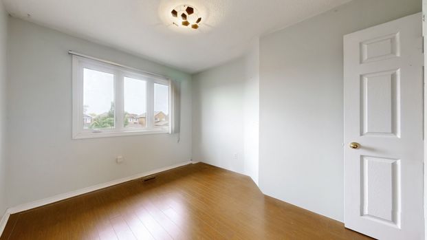 For Lease - 3360 Scotch Pine Gate, Mississauga, Ontario - Photo 1