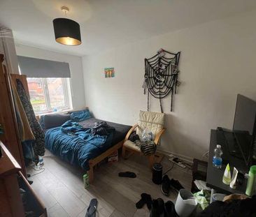 Milton Road, SO15 - Photo 4