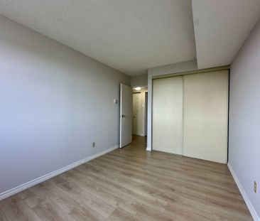 For Lease - 2760 Carousel Crescent Unit# 1508, Blossom Park - Airpo... - Photo 3