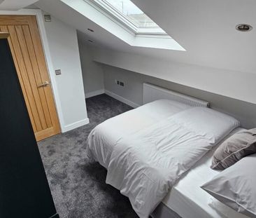 Room 1, Longroyd Terrace, Beeston, LS11 5HJ - Photo 3