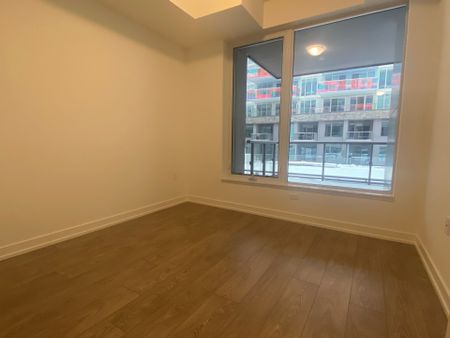 For Lease - 333 Sunseeker Avenue Unit# 151, Innisfil, Ontario - Photo 2