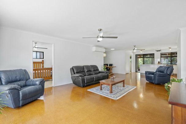 FOREST-EDGE RETREAT - SPACIOUS FAMILY HOME - Photo 1