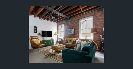Fully Furnished Heritage Warehouse Apartment in Prime Yarra-Side Location Tuesday 3 -3:30pm or Call Courtney for a private viewing 0417 541 207 - Photo 2