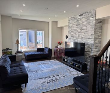 For Lease - 257 Sharon Creek Drive, East Gwillimbury, Ontario - Photo 3