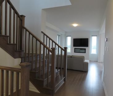 For Lease - 50 Yorkshire Drive, Barrie, Ontario - Photo 4