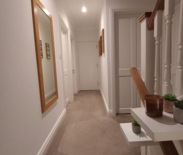 Room in a Shared House, Kingsway, SW14 - Photo 4