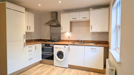 2 bedroom apartment to rent - Photo 4