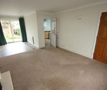 Guildford, Surrey, GU4 - Photo 2