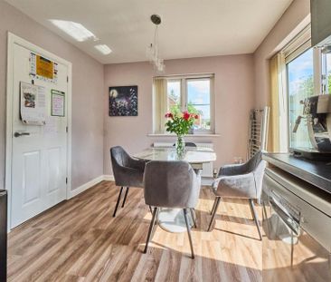 3 bedroom link detached house to rent - Photo 2