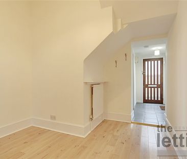 The Ridgeway, Enfield, Middlesex, EN2 8NX - Photo 1