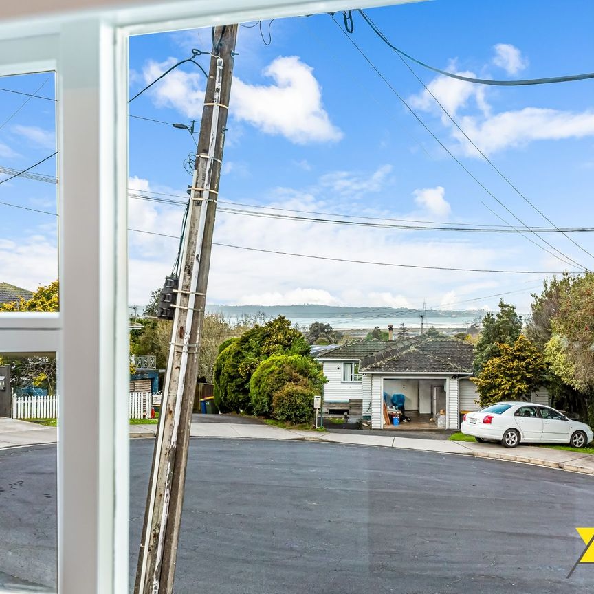 2 Taha Road, Te Atatu South - Photo 1