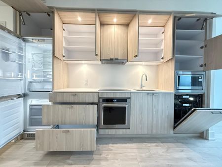 For Lease - 259 THE KINGSWAY N/A Unit# 225, Toronto, Ontario - Photo 2