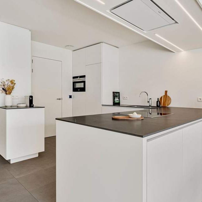 Appartement te huur in Poperinge voor € 800 met 2 slaapkamers - Photo 1