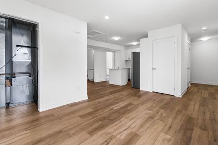 For Lease - 4263 Fourth Avenue Unit# 432, Niagara Falls, Ontario - Photo 4