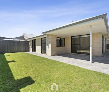 “Treeby Living at its Best” - Photo 2