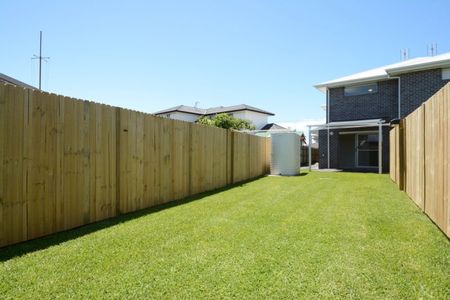 Sophisticated Designer Duplex - Photo 4