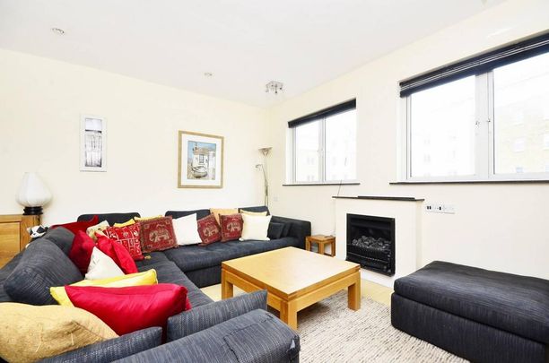 2 bedroom flat to rent - Photo 1