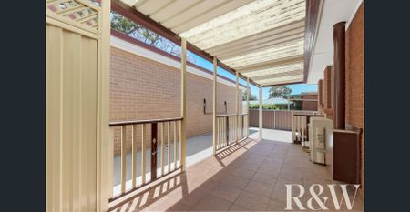 8 Westcombe Place, Rooty Hill, NSW 2766 - Photo 4
