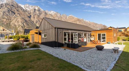 Pet-friendly 3 Bedroom, 2 Bathroom Home in Hanley's - Photo 4