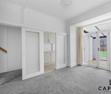 3 bedroom semi-detached bungalow to rent - Photo 2