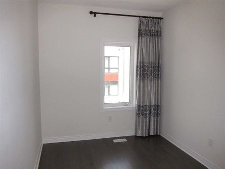 For Lease - 105 Laskin Drive, Vaughan, Ontario - Photo 2