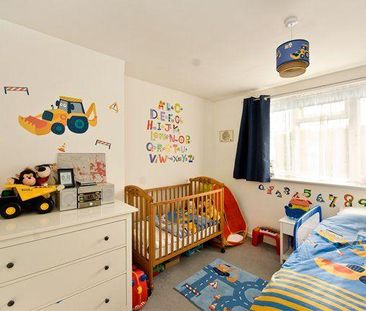 Castlecombe Road, London, SE9 - Photo 5